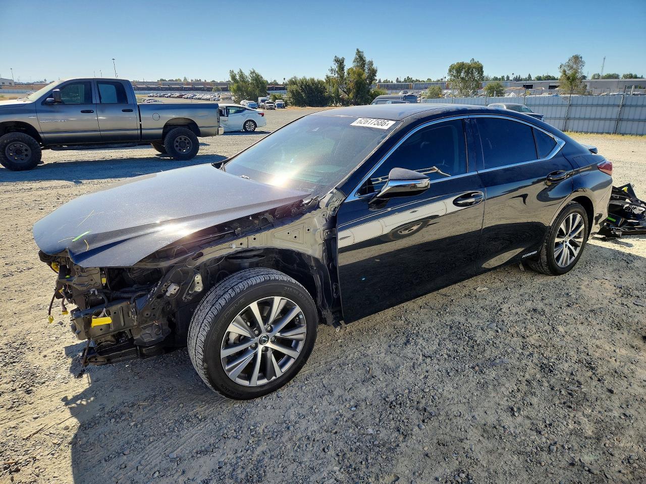 2020 LEXUS ES 300h Premium