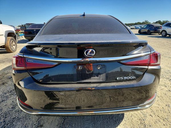 2020 LEXUS ES 300h Premium