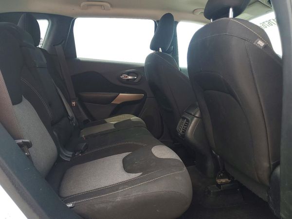 2018 JEEP CHEROKEE LATITUDE FWD