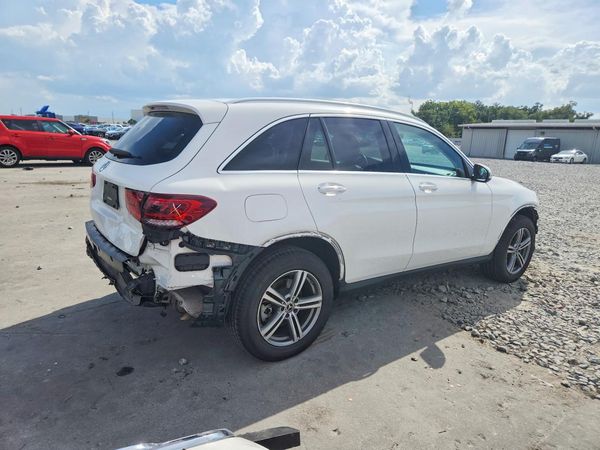 2022 MERCEDES-BENZ GLC GLC300