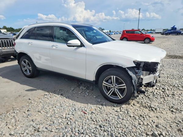 2022 MERCEDES-BENZ GLC GLC300