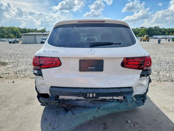 2022 MERCEDES-BENZ GLC GLC300