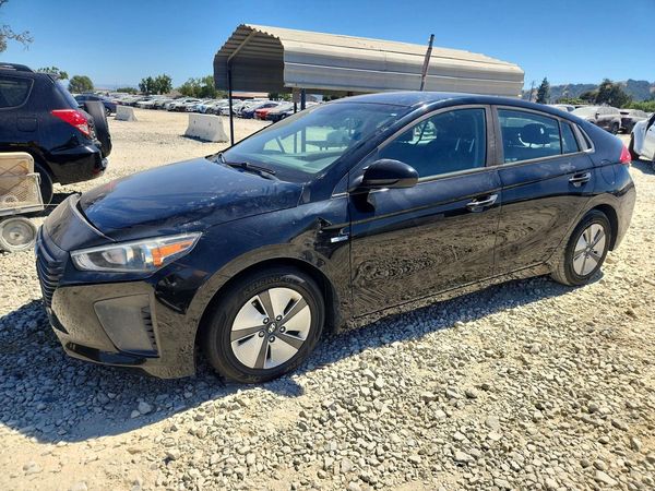 2018 HYUNDAI IONIQ Blue (HEV)