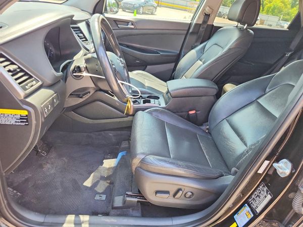 2017 HYUNDAI TUCSON
