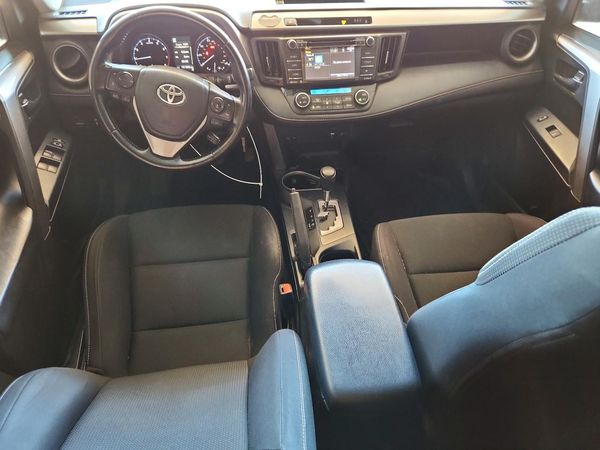 2017 TOYOTA RAV4 XLE