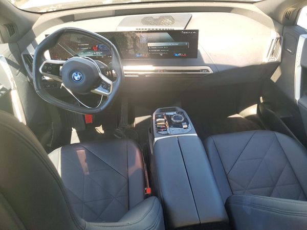 2022 BMW IX xDrive50i
