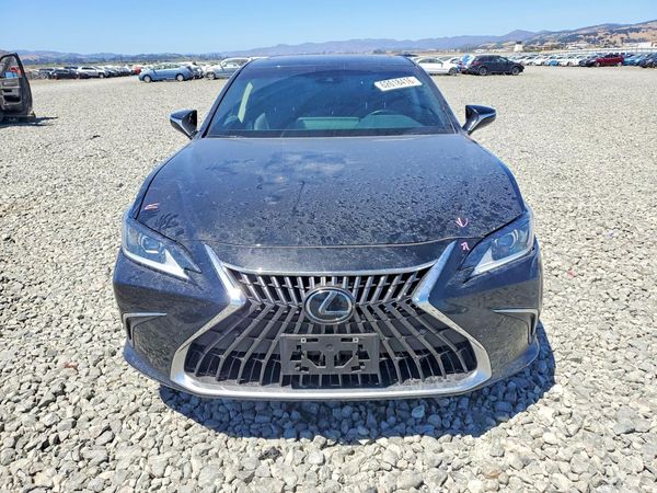 2023 LEXUS ES 300H