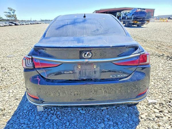 2023 LEXUS ES 300H