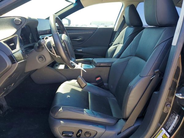 2023 LEXUS ES 300H