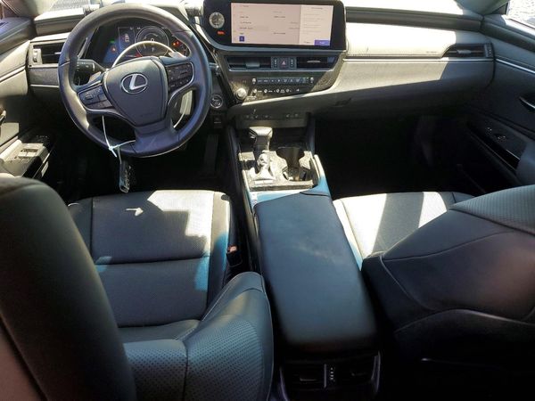 2023 LEXUS ES 300H