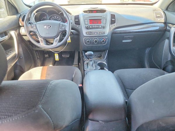 2015 KIA SORENTO GL