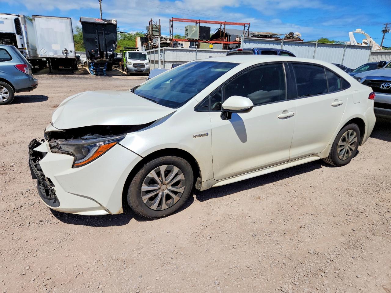 2021 TOYOTA COROLLA LE — Front 3/4