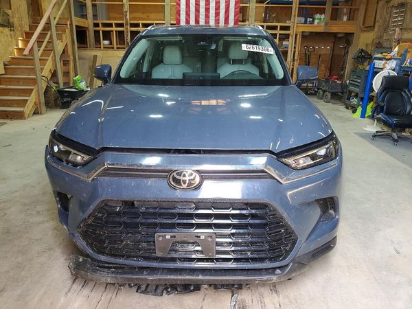 2026 TOYOTA GRAND HIGHLANDER
