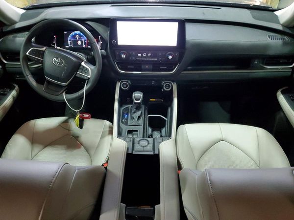 2026 TOYOTA GRAND HIGHLANDER