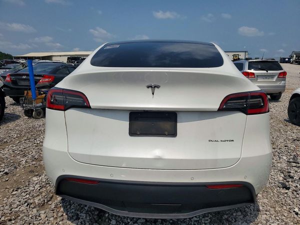 2020 TESLA MODEL Y