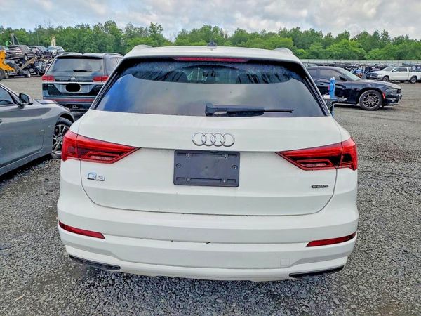2021 AUDI Q3