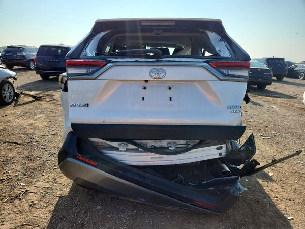 2020 TOYOTA RAV4 Limited