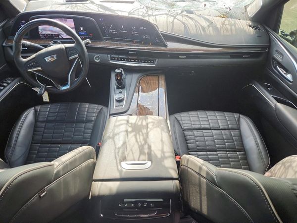 2023 CADILLAC ESCALADE