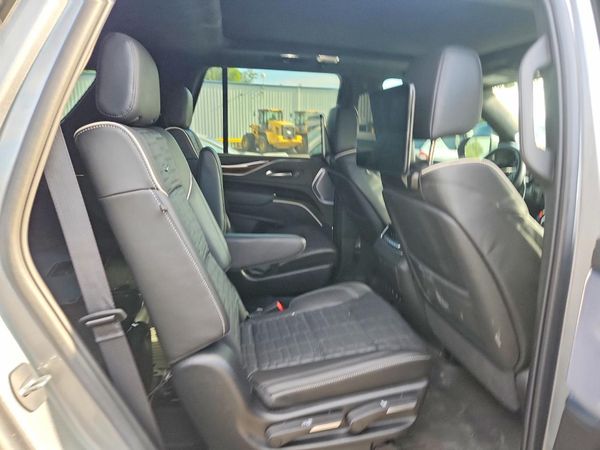 2023 CADILLAC ESCALADE