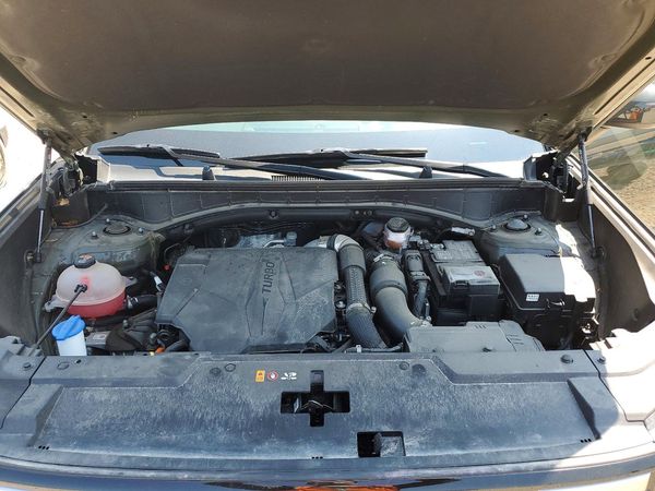 2024 HYUNDAI SANTA FE SEL — Engine bay