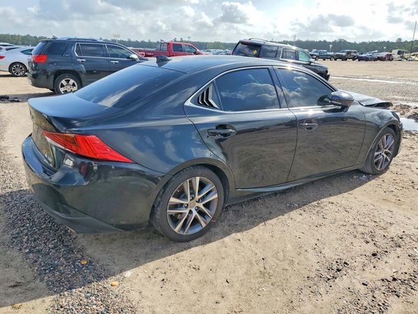 2019 LEXUS IS
