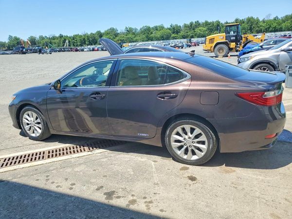 2013 LEXUS ES 300h