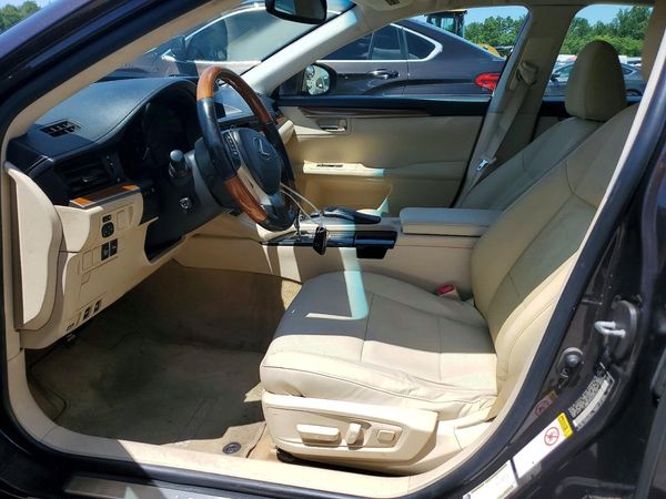 2013 LEXUS ES 300h