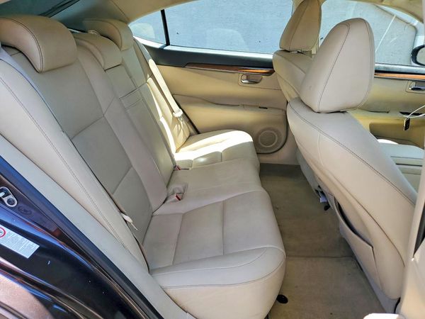 2013 LEXUS ES 300h