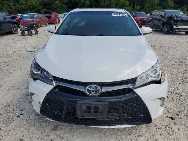 2015 TOYOTA CAMRY