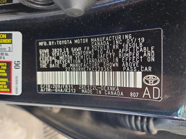 2019 TOYOTA COROLLA