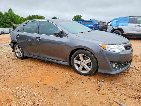 2013 TOYOTA CAMRY