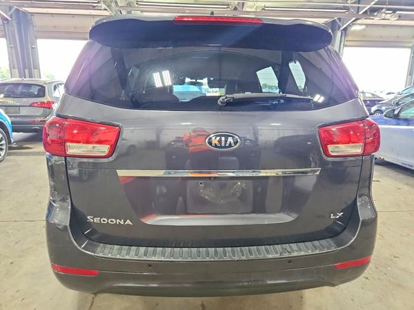 2017 KIA SEDONA LX — DIRR