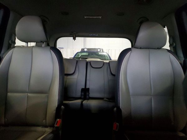 2017 KIA SEDONA LX — SUVN