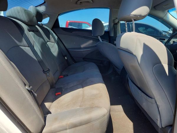 2014 HYUNDAI SONATA GLS/ GLS Popular