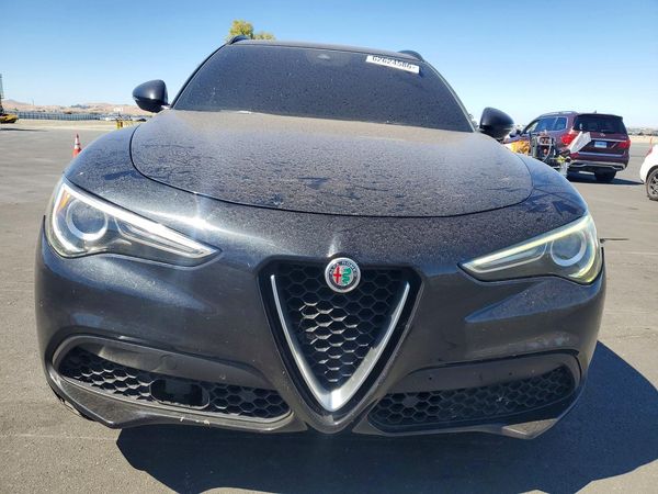 2018 ALFA ROMEO STELVIO TI AWD