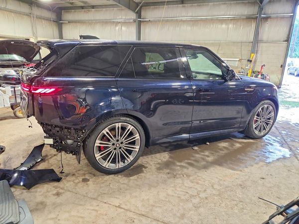 2025 LAND ROVER RANGE ROVER SPORT P530 Autobiography