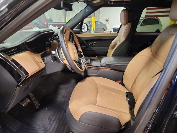 2025 LAND ROVER RANGE ROVER SPORT P530 Autobiography