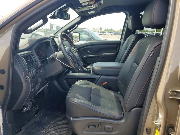 2021 NISSAN TITAN Crew Cab
