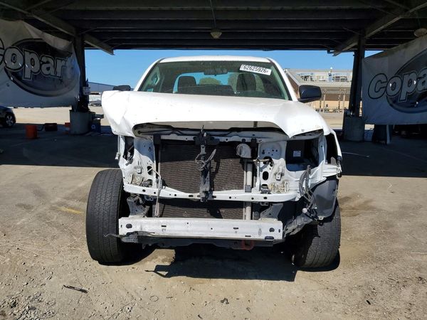 2016 TOYOTA TACOMA SR/SR5
