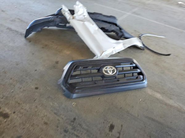 2016 TOYOTA TACOMA SR/SR5