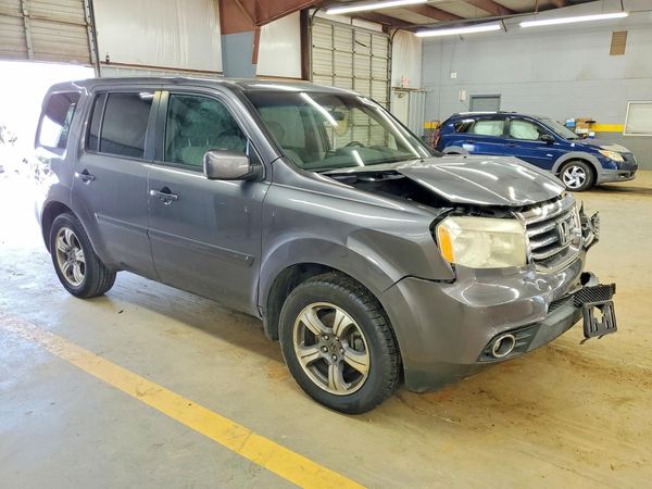2015 HONDA PILOT SE