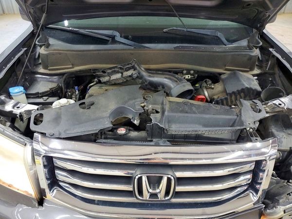 2015 HONDA PILOT SE