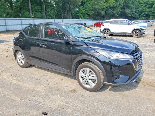 2023 NISSAN KICKS S