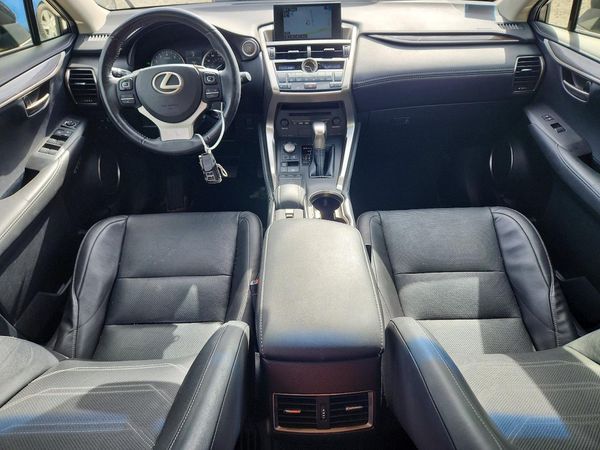 2015 LEXUS NX 200t Luxury