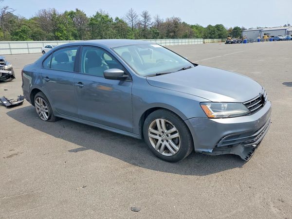 2018 VOLKSWAGEN JETTA