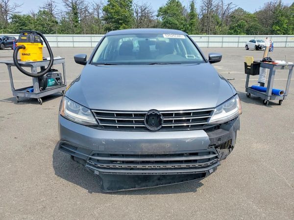 2018 VOLKSWAGEN JETTA
