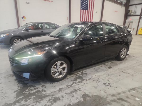 2023 HYUNDAI ELANTRA SE