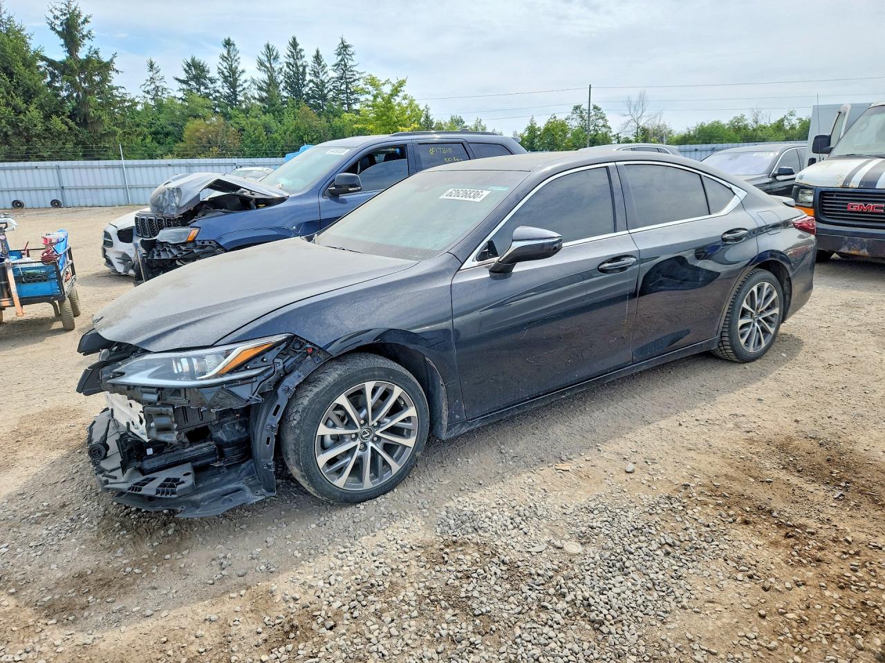 2024 LEXUS ES