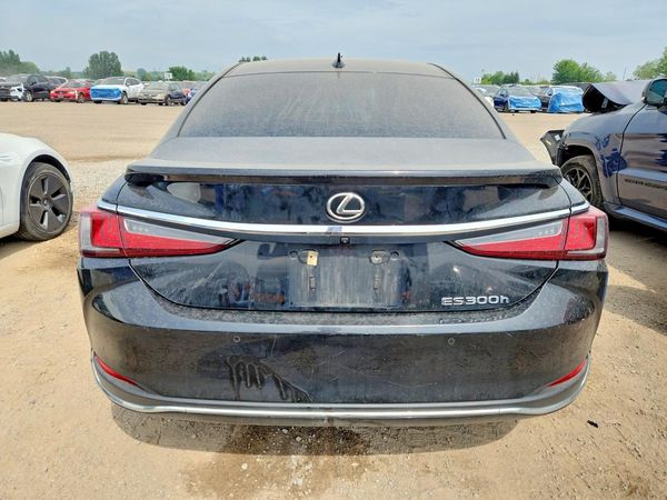 2024 LEXUS ES