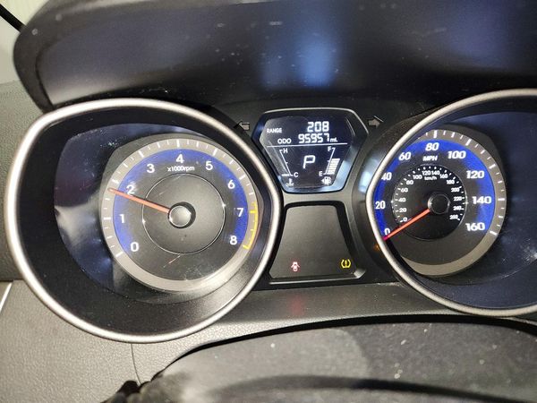 2013 HYUNDAI ELANTRA